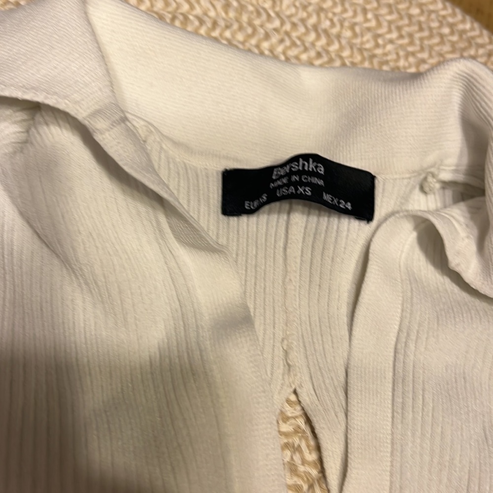 Top - Picture 2 of 4